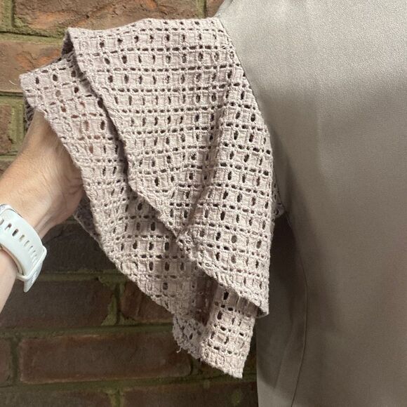 She + Sky Taupe Ruffle Sleeve Top Size Medium - Picture 3 of 8